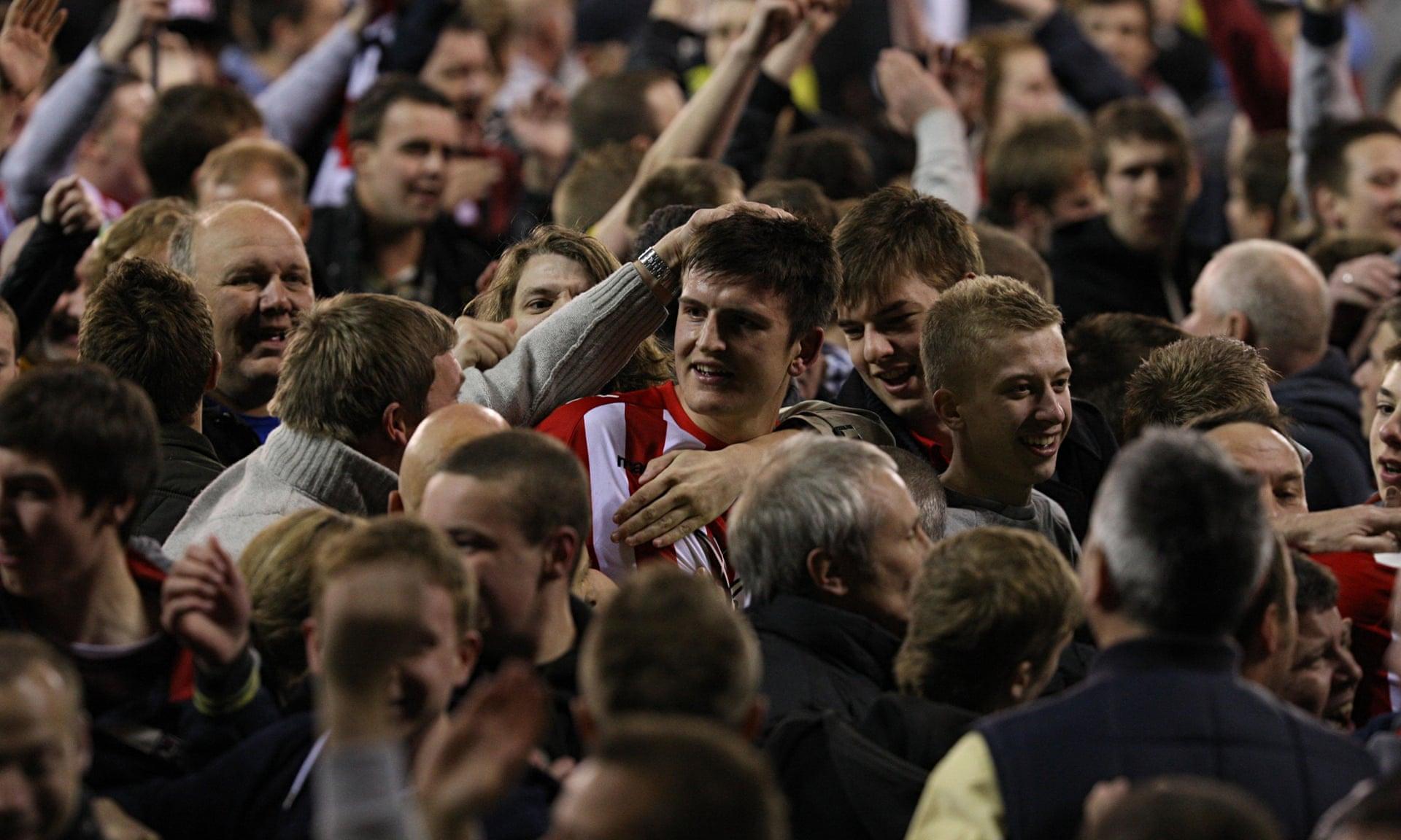 两位葡萄牙选手佩戴黑纱出战温网，悼念逝世的同胞若塔.